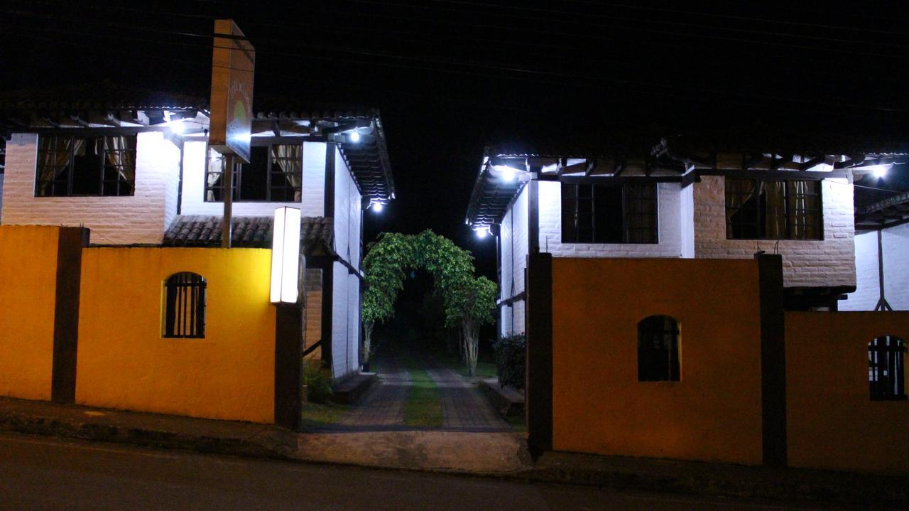 Hostal Inti Luna Баньйос Екстер'єр фото